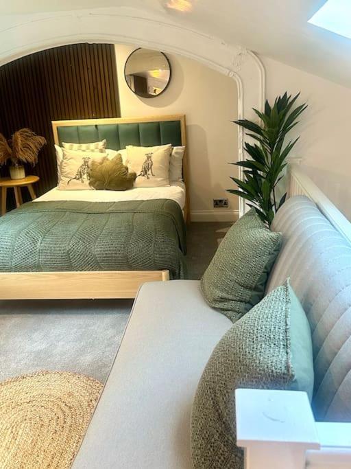 Cosy Stylish Studio Apartment 特罗布里奇 外观 照片